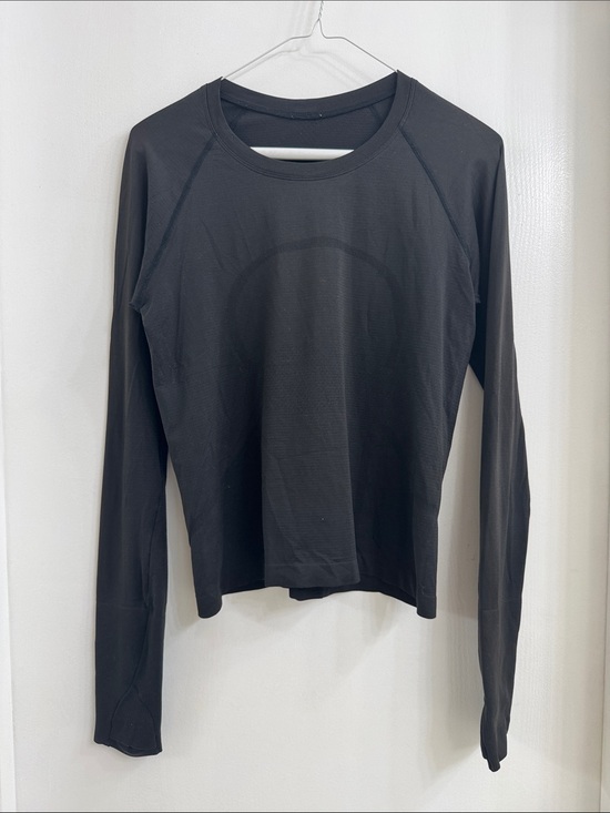 lululemon athletica Tops - lululemon Black Swiftly Tech Long-Sleeve Shirt 2.0 *Hip Length